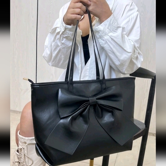 Large Capacity Bow Tote Bag For Women 2024 New High-End Soft Commuter Handbag Sh - Picture 2 of 5
